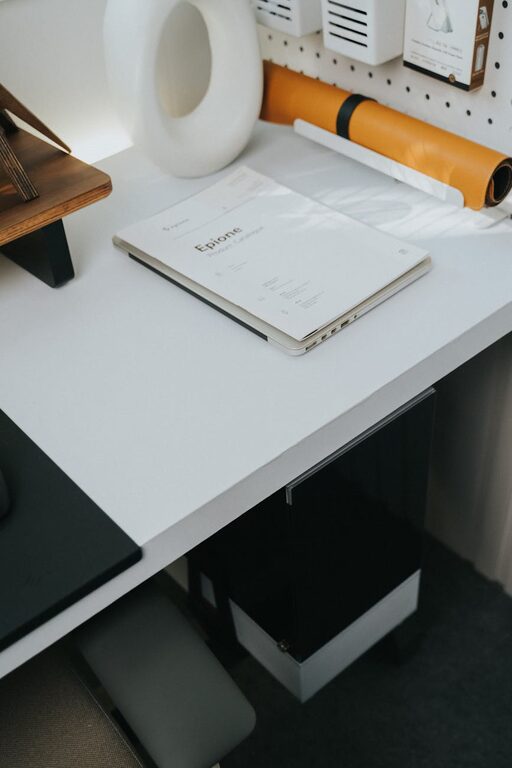 Jak zorganizować efektywny domowy kącik do pracy lub nauki